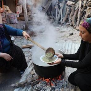Bu otu yerken 2 kez d&uuml;ş&uuml;n&uuml;n: Tek lokması &ouml;l&uuml;me g&ouml;t&uuml;rebilir