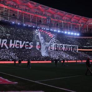 Dolmabah&ccedil;e'de g&ouml;rsel ş&ouml;len! &lsquo;1903&rsquo;ten beri kral biziz'