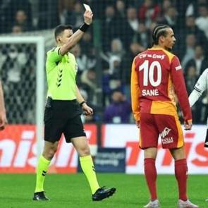 Galatasaray'dan Beşiktaş'a karşı ilgin&ccedil; kırmızı kart istatistiği!