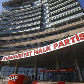 Bayrampaşa'da CHP'den istifa eden belediye meclis &uuml;yeleri DSP'ye ge&ccedil;ti