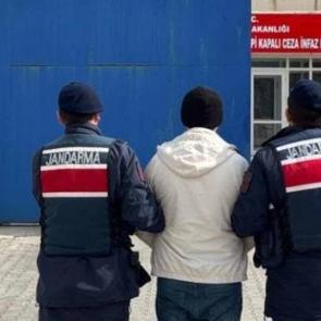 Jandarma &ccedil;eşitli su&ccedil;lardan aranan 55 kişiyi yakaladı