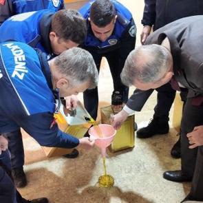 Mersin'de gıda skandalı: Kimyasal i&ccedil;erikli 4,5 ton &uuml;r&uuml;n ele ge&ccedil;irildi! 