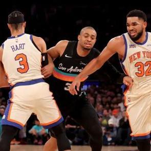 NBA'de Knicks, Spurs'u parkeden sildi! 11 ma&ccedil;lık galibiyet serisi son buldu