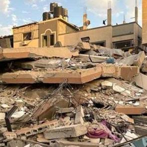 Nuseyrat&rsquo;ta İsrail tarafından evi yıkılan Mahmoud Ayyash 43 yakınını kaybetti