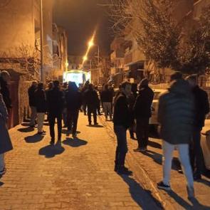 Sahurda dehşet: 18 yaşındaki kız babasını &ouml;ld&uuml;rd&uuml;!