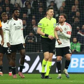 Derbi sonrası Beşiktaş'tan gece yarısı olay a&ccedil;ıklama!