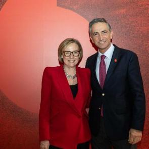 Vodafone'dan T&uuml;rkiye'ye 5G ve uzun vadeli yatırım mesajı