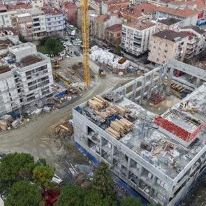 Bağcılar'da eğitime b&uuml;y&uuml;k destek! Aynı anda 7 okul birden!