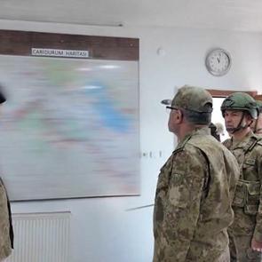 Kara Kuvvetleri Komutanı Tokel, İran sınırında!