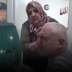 78 yaşındaki annenin i&ccedil; yakan s&ouml;zleri: 22 yıldır g&uuml;neş y&uuml;z&uuml; g&ouml;rd&uuml;ğ&uuml;m&uuml;z yok