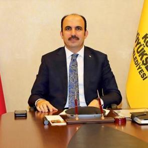 Başkan Altay, Umre &Ouml;d&uuml;ll&uuml; Siyer Yarışması i&ccedil;in 300 kişiyi umreye g&ouml;ndereceklerini a&ccedil;ıkladı