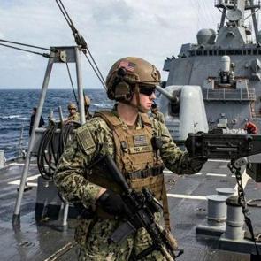 ABD'ye ait 3'&uuml;nc&uuml; u&ccedil;ak gemisi yolda: İran'da sivilleri vurmaya hazırlanıyor!