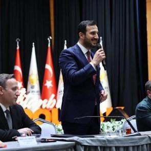 AK Parti gazetecilerle sahurda buluştu! &Ouml;zdemir: Biz dava arkadaşıyız