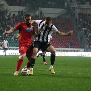 Amedspor 1. Lig'de ikinciliği aldı