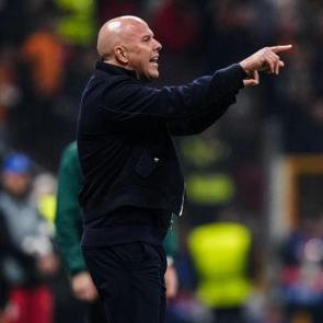 Arne Slot'tan Galatasaray'a tebrik