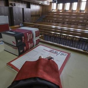  Atat&uuml;rk'e hakaret ettiği ileri s&uuml;ren &ouml;ğretmen g&ouml;zaltında