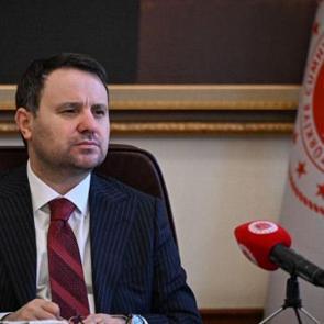 Bakan G&uuml;rlek a&ccedil;ıkladı! Hakimlere 10 yıl şartı