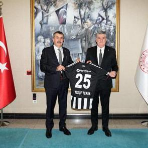 Beşiktaş'tan Ankara ziyareti! Serdal Adalı Bakan Tekin ve Bakan Şimşek'le g&ouml;r&uuml;şt&uuml;