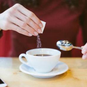 &Ccedil;ay ve kahvede sık kullanılıyor! Uzmanlar uyardı: Alzheimer'ı tetikliyor