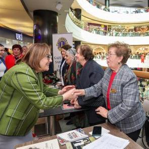 Fatma Şahin 8 Mart'ta kadın &ccedil;alışanlarla buluştu: Hedef y&uuml;zde 50