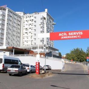 "Dur" ihtarına uymayıp ka&ccedil;arken 2 polisi yaralayan s&uuml;r&uuml;c&uuml;ye 329 bin TL ceza