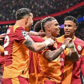 Bekle bizi &ccedil;eyrek final! Galatasaray Liverpool'u devirdi