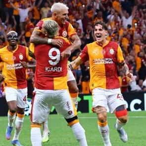 "Galatasaray'ı &ccedil;ok seviyorum ama" deyip ayrılmak istediğini a&ccedil;ıkladı