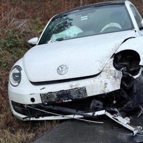 Hatalı sollama zincirleme kazaya neden oldu: 1 &ouml;l&uuml;, 4 yaralı