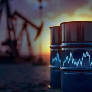 IEA: H&uuml;rm&uuml;z Boğazı'ndaki aksama g&uuml;nl&uuml;k 9,9 milyon varil petrol &uuml;retimini askıya alacak