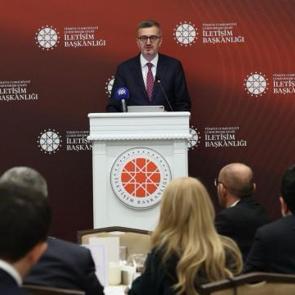 İletişim Başkanı Duran, Cumhurbaşkanlığı muhabirleri ile iftarda bir araya geldi