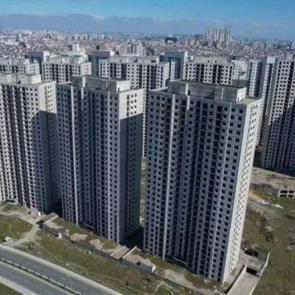 İstanbul Esenyurt'ta 15 yıldır inşaatı s&uuml;rd&uuml;ren dev şirket iflas etti!