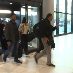 Katar'da mahsur kalan T&uuml;rk vatandaşları T&uuml;rkiye'ye d&ouml;nd&uuml;