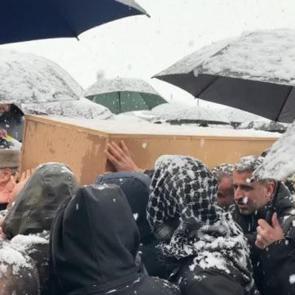 Kazada hayatını kaybeden aile yan yana defnedildi