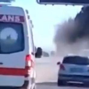 Kırmızı ışıkta dehşet: Ani fren zincirleme kazayı beraberinde getirdi