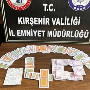Kırşehir&rsquo;de kıraathaneye kumar baskını!
