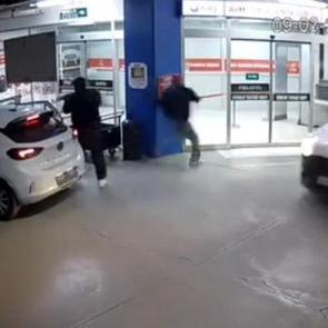 Kuyumcukent&rsquo;teki uzun namlulu silahlarla 20 milyon liralık soygun anı ortaya &ccedil;ıktı