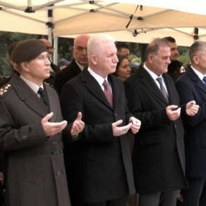 Milli şair Mehmet Akif Ersoy, İstanbul'da kabri başında anıldı