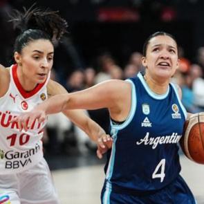 Milli Takımımız 4 sayıyla kaybetti