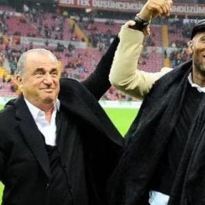 Osimhen'e idol&uuml; Drogba'dan duygusal mesaj: Sana s&ouml;ylemiştim...