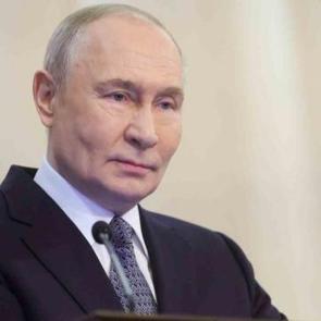 Avrupa k&ouml;şeye sıkıştı: Putin'den teklif geldi