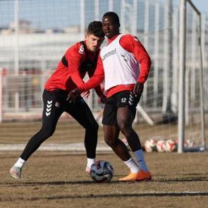 Sivasspor&rsquo;da &Uuml;mraniyespor ma&ccedil;ı hazırlıkları başladı