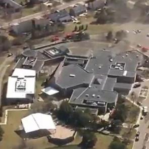 Son dakika: ABD'de bir sinagoga silahlı saldırı: Aracıyla daldı!