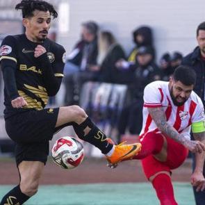 S&uuml;per Lig'e y&uuml;kselme yolunda nefes kesen ma&ccedil;! 90+4'te gelen golle yarışa girdiler