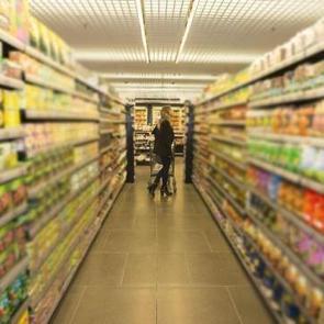 Ticaret ve perakende satış hacmi ocakta aylık ve yıllık bazda arttı