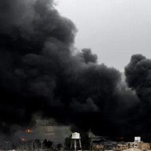 Umman&rsquo;daki petrol depolama tesisleri vuruldu