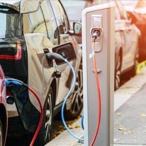 Elektrikli - benzinli savaşında son perde: Hangisi daha ekonomik? İşte rakamlar