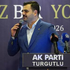 AK Partili İnan: &Ouml;zg&uuml;r &Ouml;zel, ancak hırsızların problemlerini konuşur!