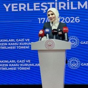 Bakan G&ouml;ktaş'tan şehit ve gazi &ccedil;ocuklarına kart m&uuml;jdesi