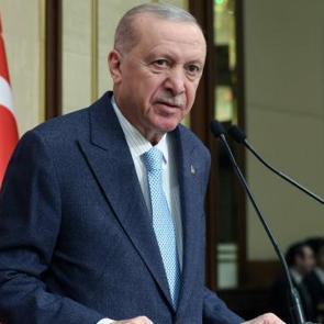 Cumhurbaşkanı Erdoğan: &Ouml;ğretmenlerimize karşı şiddete toleransımız yok!