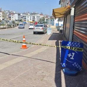 Esnaf kavgası kanlı bitti: 1 &ouml;l&uuml;, 2 yaralı